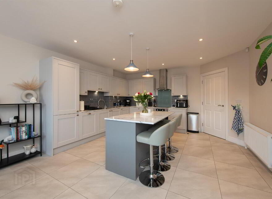 46 Oakfield Park, Jordanstown, Newtownabbey, BT37 0QY