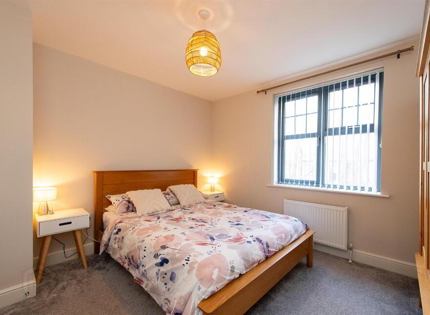 46 Oakfield Park, Jordanstown, Newtownabbey, BT37 0QY