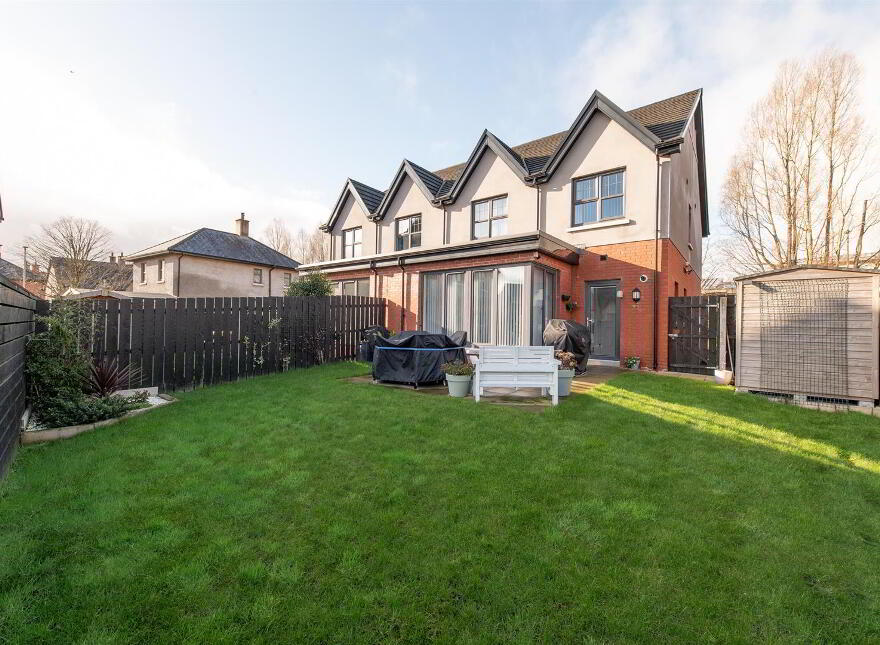 46 Oakfield Park, Jordanstown, Newtownabbey, BT37 0QY