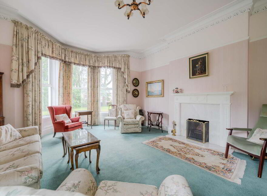 80 Kings Road, Belfast, BT5 6JN