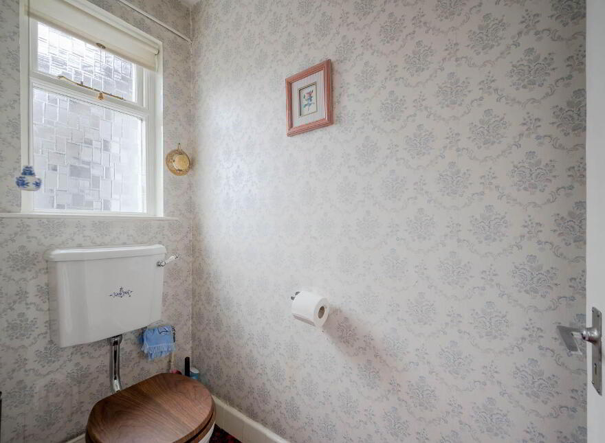 80 Kings Road, Belfast, BT5 6JN