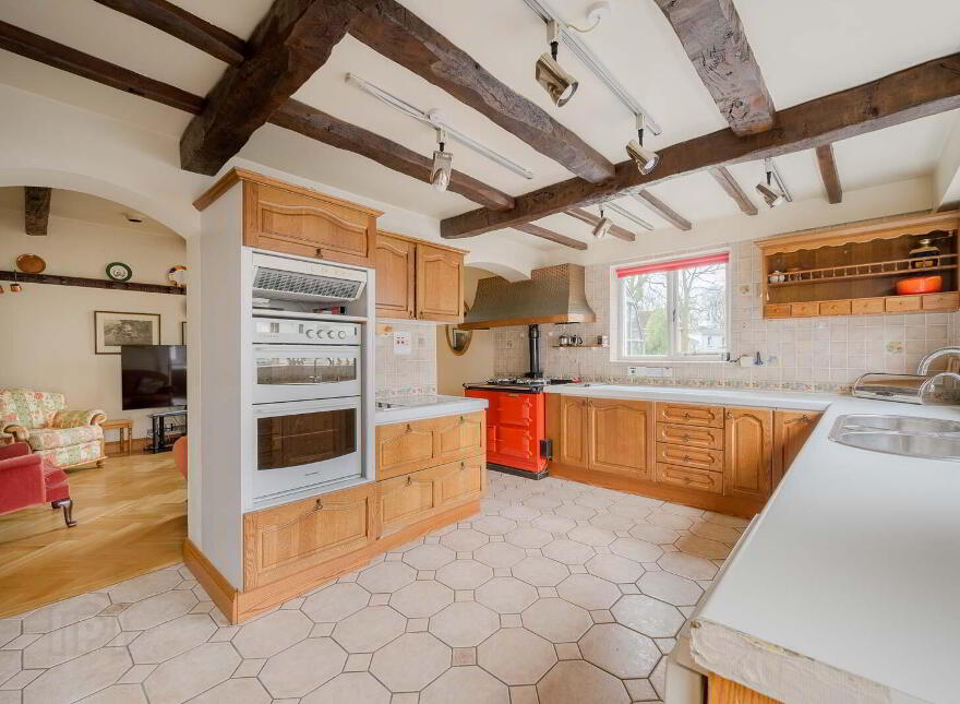 80 Kings Road, Belfast, BT5 6JN