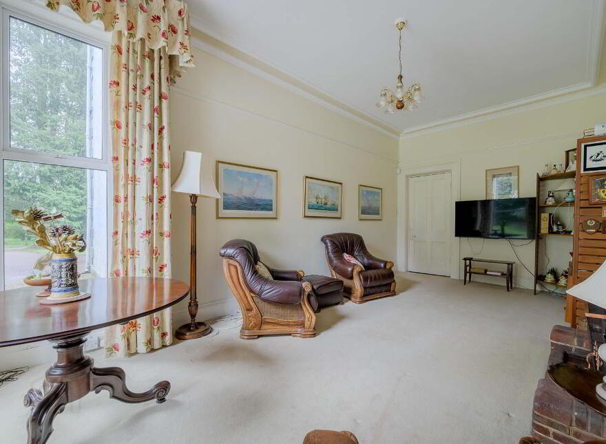80 Kings Road, Belfast, BT5 6JN