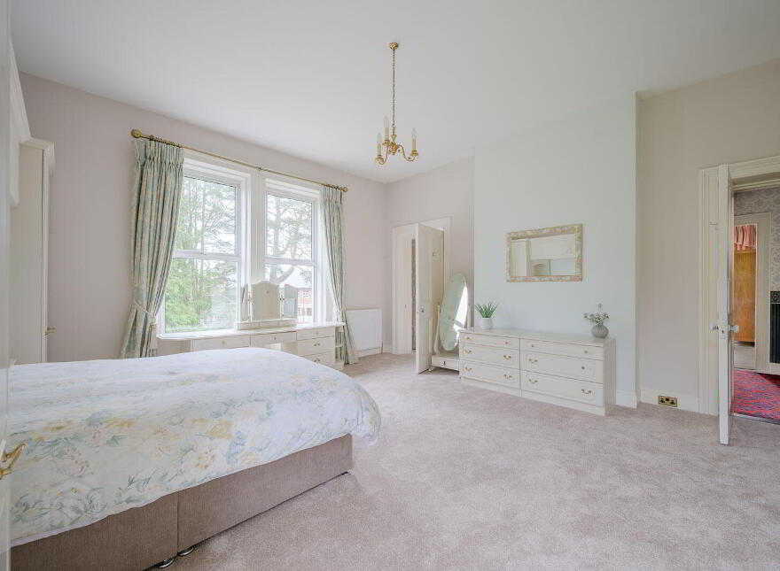 80 Kings Road, Belfast, BT5 6JN