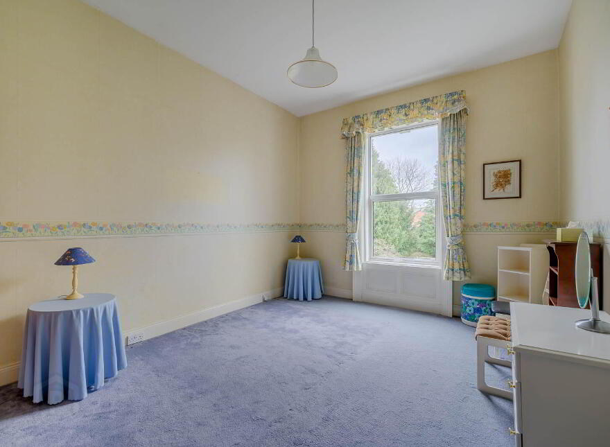 80 Kings Road, Belfast, BT5 6JN