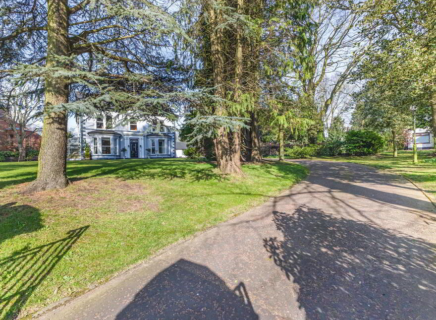 80 Kings Road, Belfast, BT5 6JN