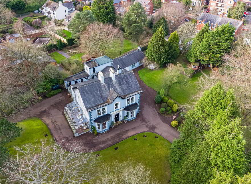 80 Kings Road, Belfast, BT5 6JN