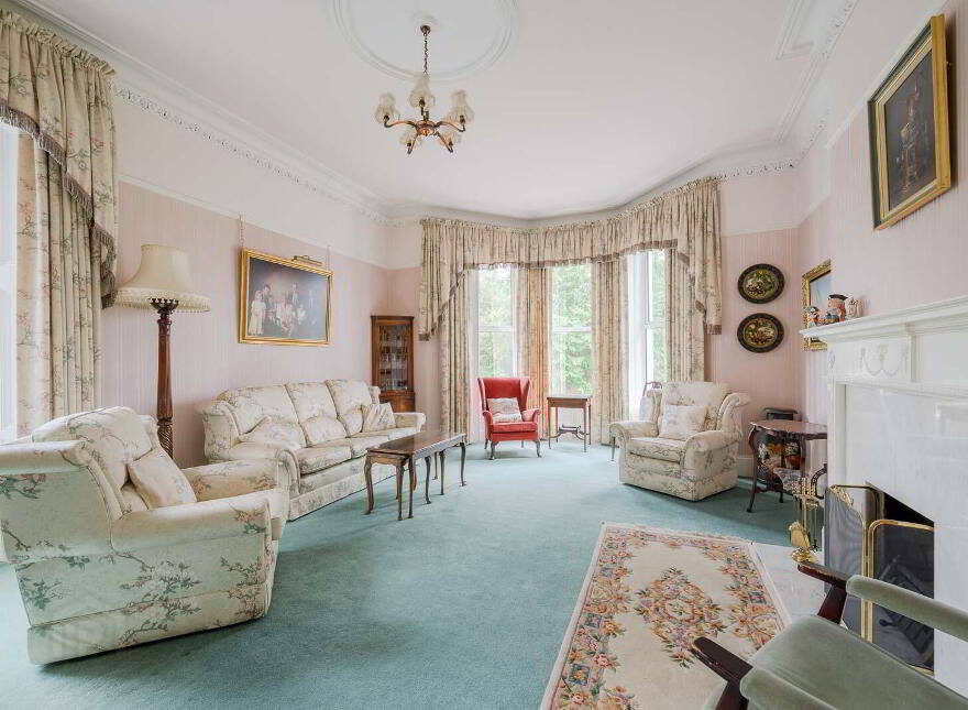 80 Kings Road, Belfast, BT5 6JN
