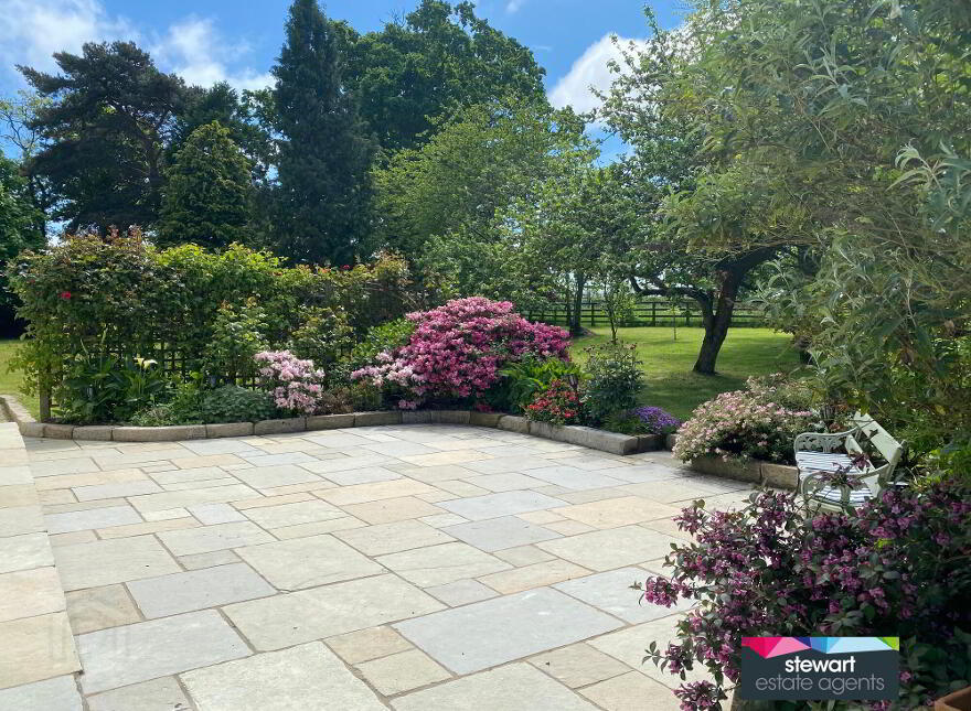 Ederowen Farm, 43 Lurgan Road, Glenavy, Crumlin, BT29 4QB