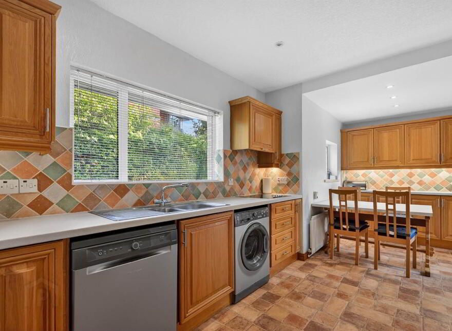 1 Holyrood, Malone, Belfast, BT9 5DA