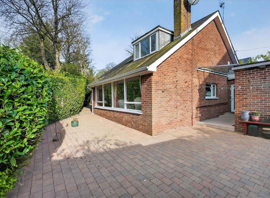 1 Holyrood, Malone, Belfast, BT9 5DA