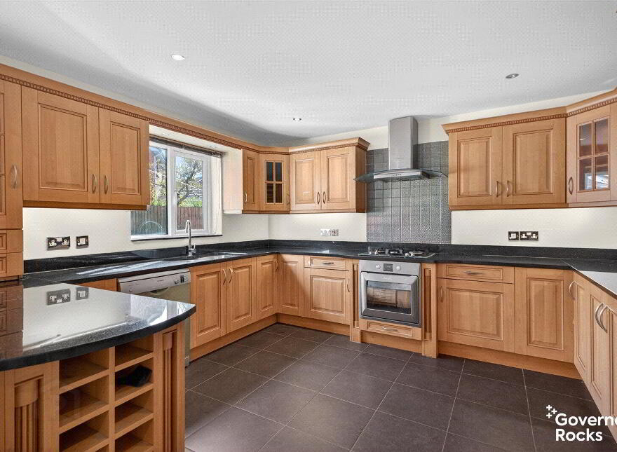 10 Dormans Point, Donaghadee, BT21 0JW