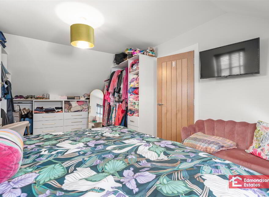 66 Castlegate, Galgorm, Ballymena, BT42 1SD