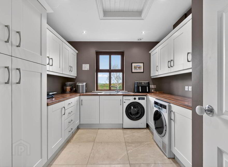 40 Gregorlough Road, Dromore, BT25 1RR