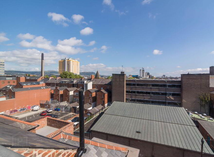 4, 19 College Gardens, Belfast, BT9 6FU
