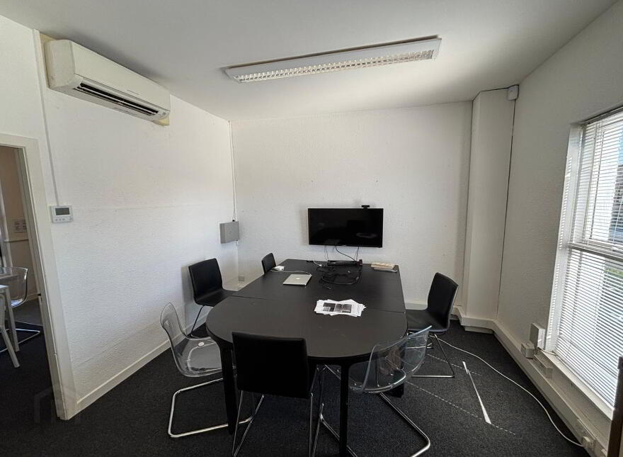 78 Bachelors Walk, Lisburn, BT28 1XN