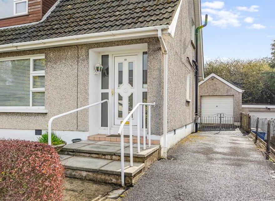 10 Landor Park, Ballynahinch Road, Lisburn, BT27 5HF