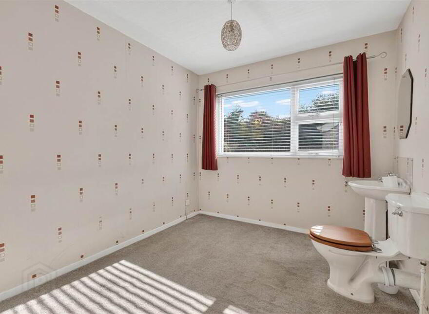 10 Landor Park, Ballynahinch Road, Lisburn, BT27 5HF