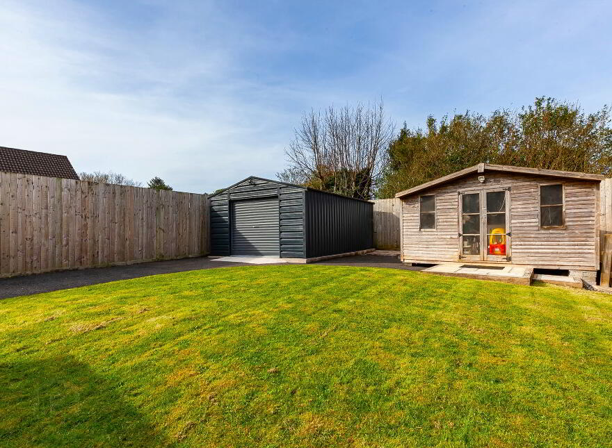 92 Dromore Road, Royal Hillsborough, BT26 6HU