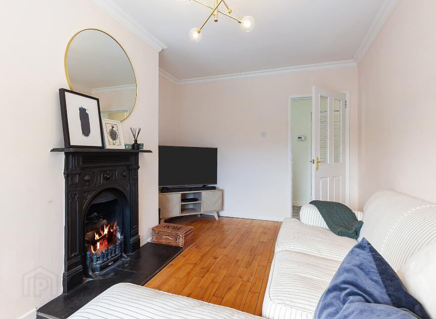 92 Dromore Road, Royal Hillsborough, BT26 6HU