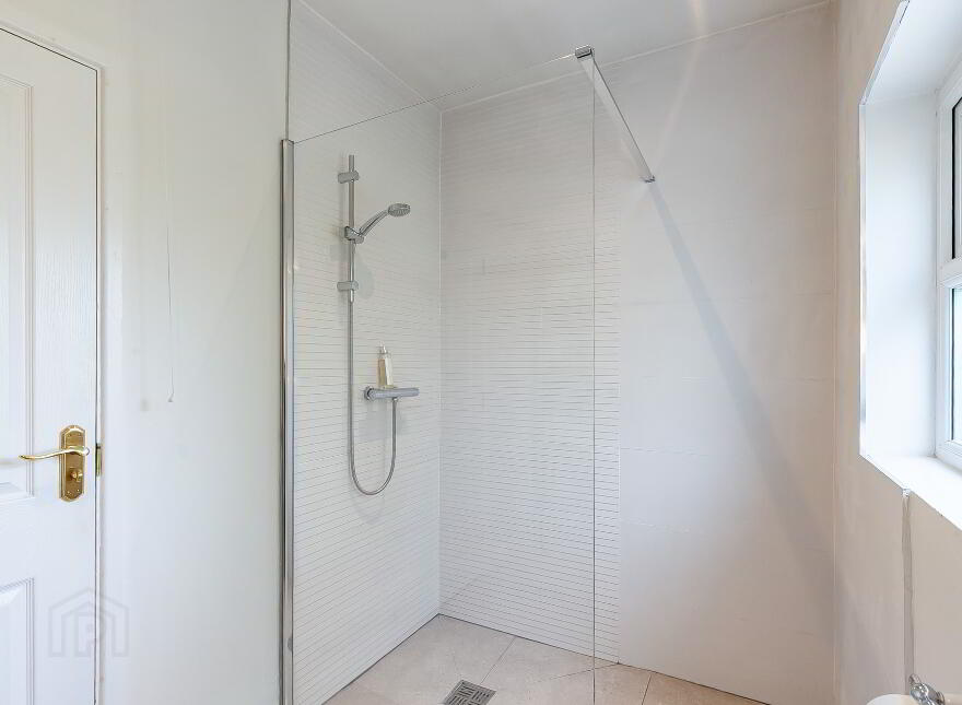 92 Dromore Road, Royal Hillsborough, BT26 6HU