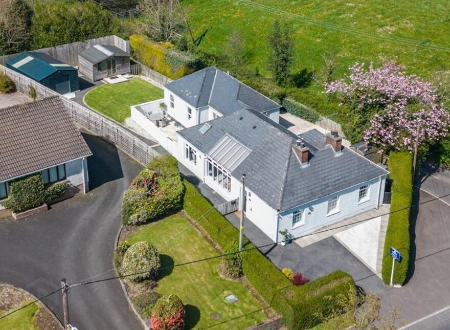 92 Dromore Road, Royal Hillsborough, BT26 6HU