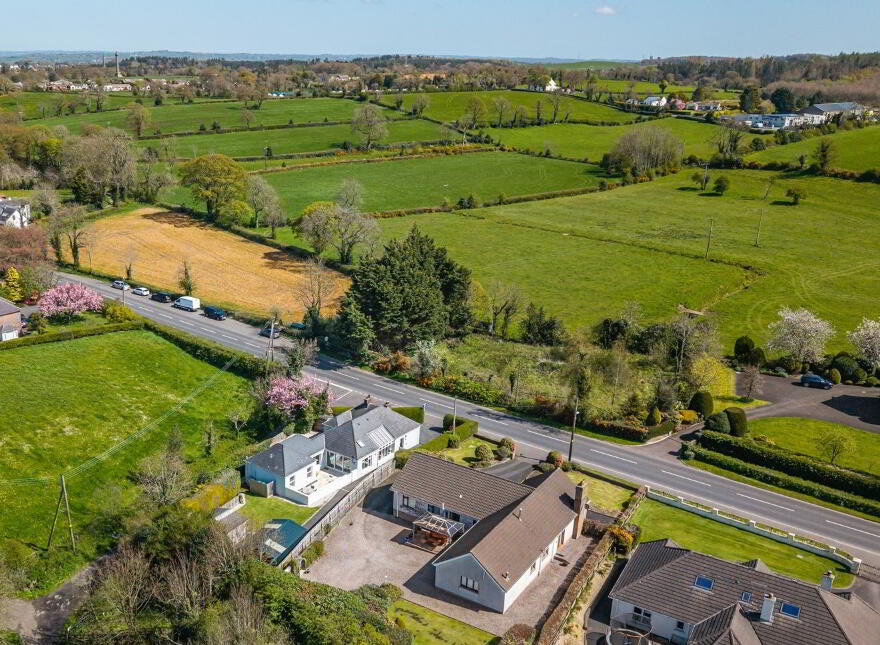92 Dromore Road, Royal Hillsborough, BT26 6HU