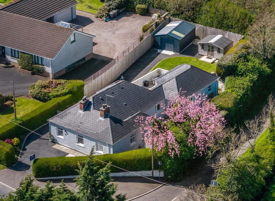 92 Dromore Road, Royal Hillsborough, BT26 6HU