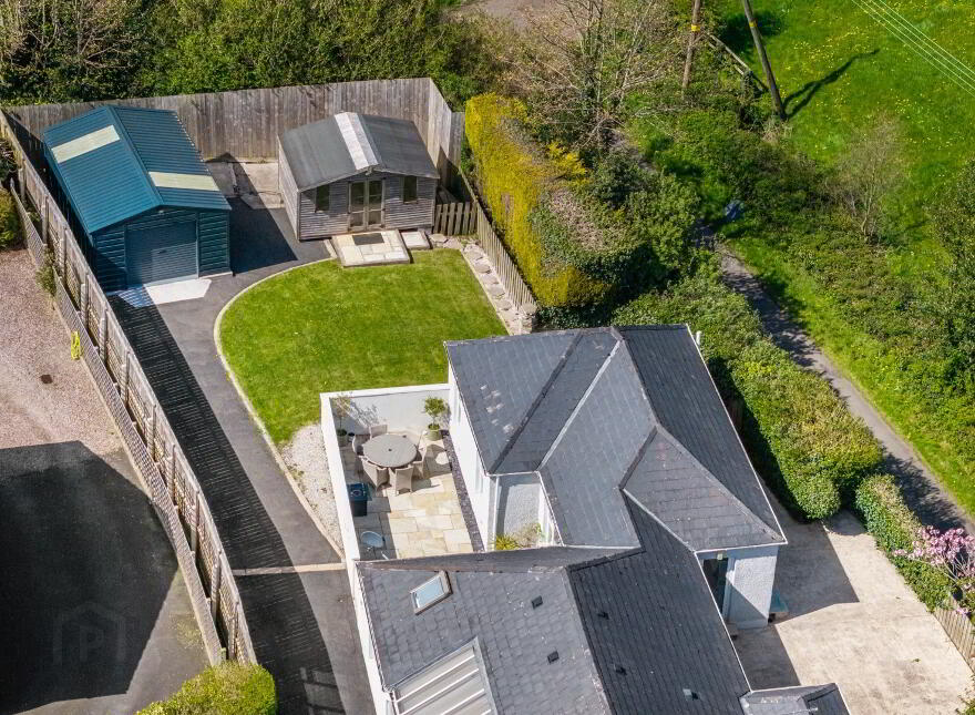 92 Dromore Road, Royal Hillsborough, BT26 6HU