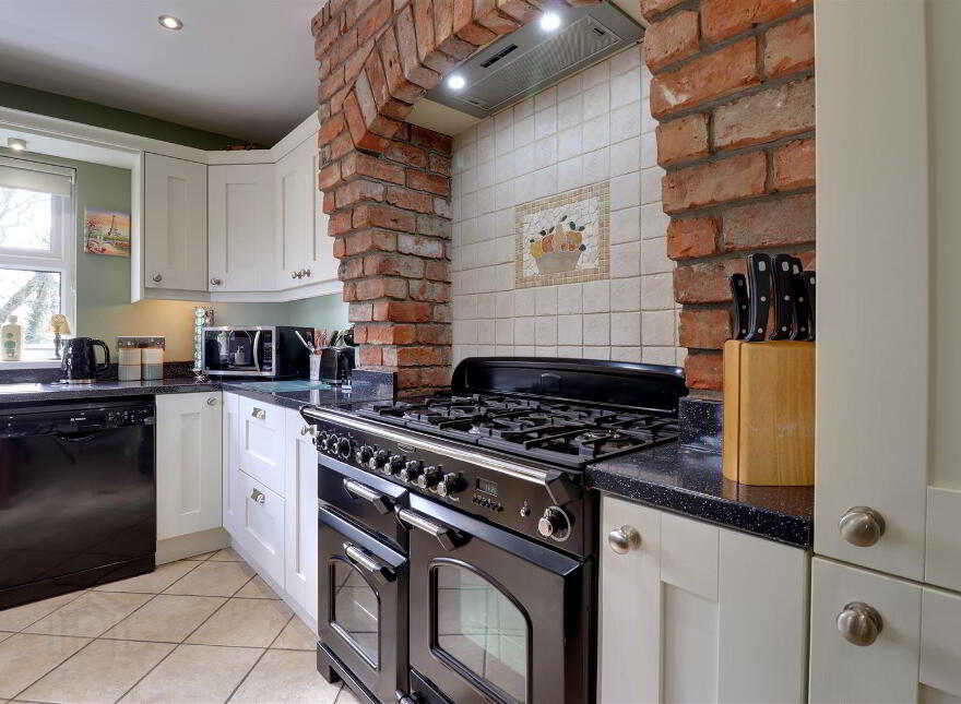 57a Gransha Road, Kircubbin, Newtownards, BT22 1AJ