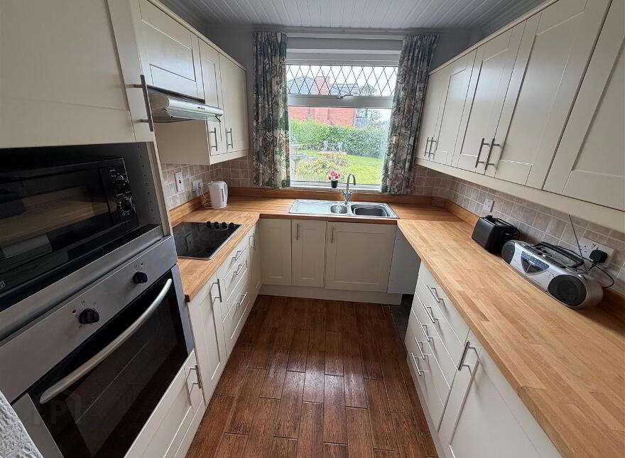 45 Seahill Road, Holywood, BT18 0DJ