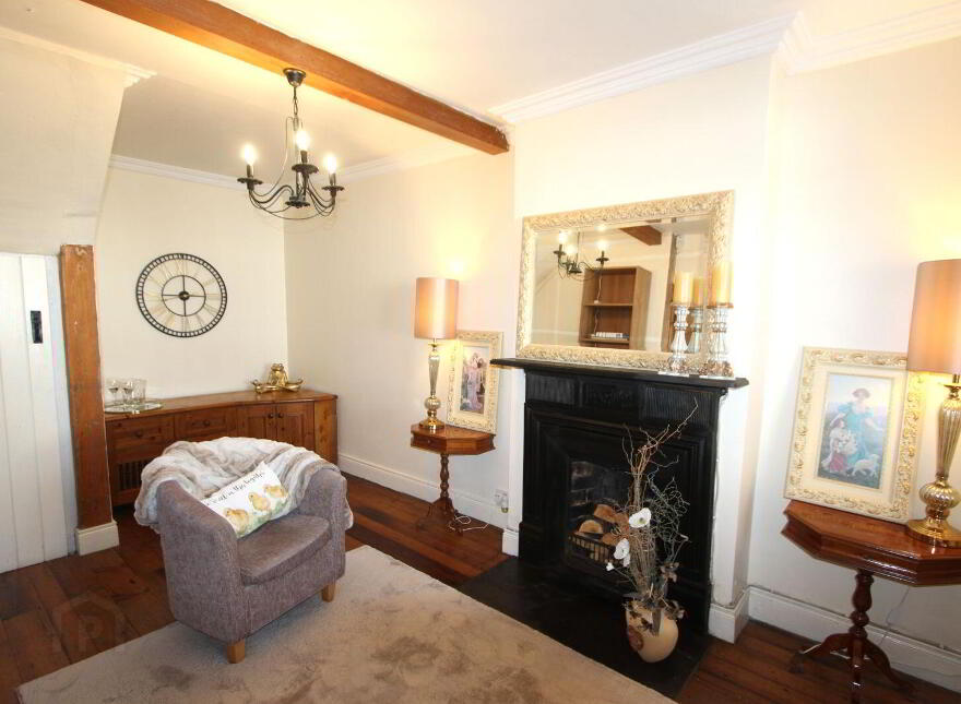Petticoat House, Market Square, Castleblayney, A75NP89