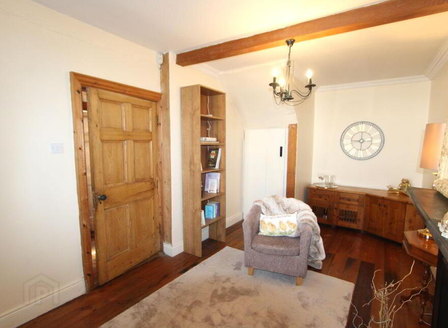 Petticoat House, Market Square, Castleblayney, A75NP89