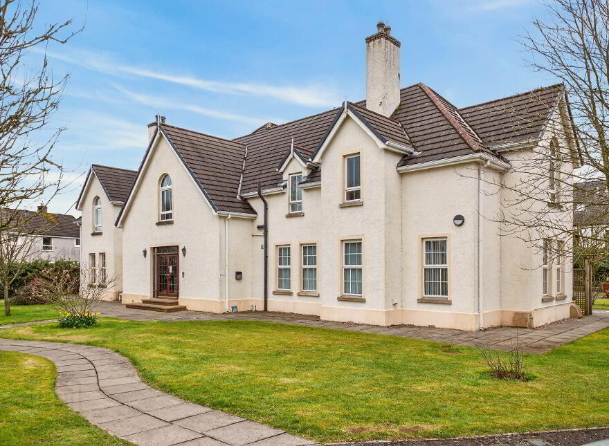 38 Tullymore Dale, Broughshane, Ballymena, BT43 7TD