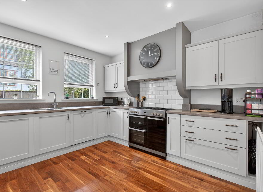 38 Tullymore Dale, Broughshane, Ballymena, BT43 7TD