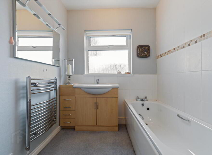 21 Thornhill Park, Belfast, BT5 7AR