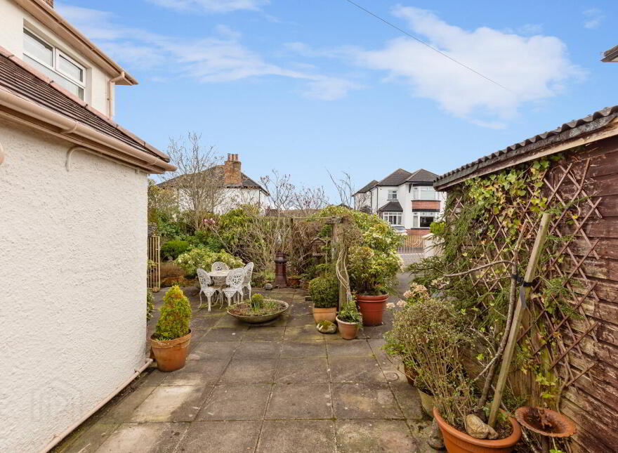 21 Thornhill Park, Belfast, BT5 7AR