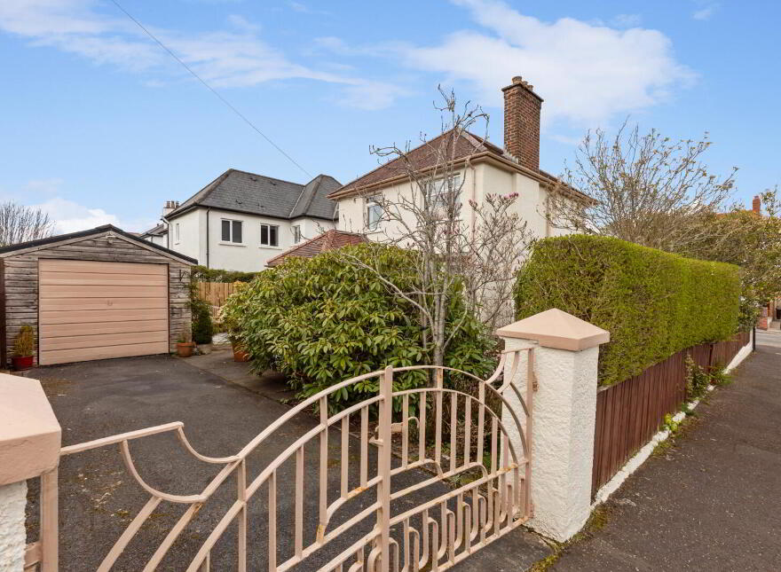 21 Thornhill Park, Belfast, BT5 7AR