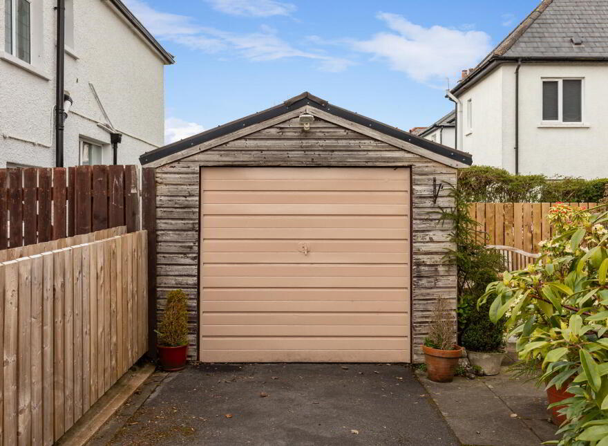 21 Thornhill Park, Belfast, BT5 7AR
