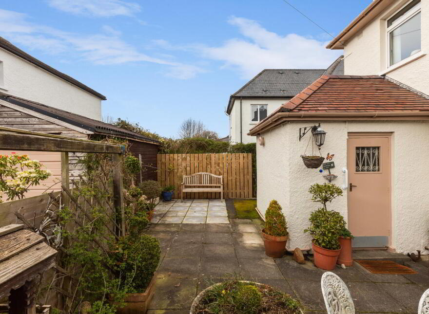 21 Thornhill Park, Belfast, BT5 7AR
