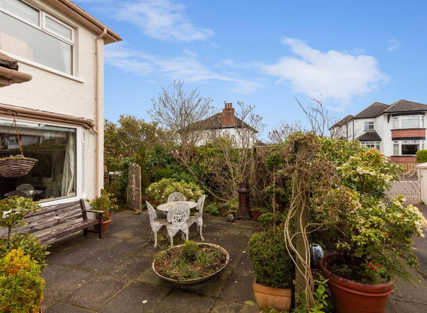 21 Thornhill Park, Belfast, BT5 7AR