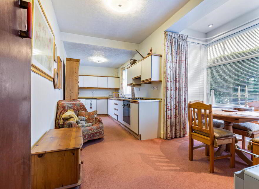 21 Thornhill Park, Belfast, BT5 7AR