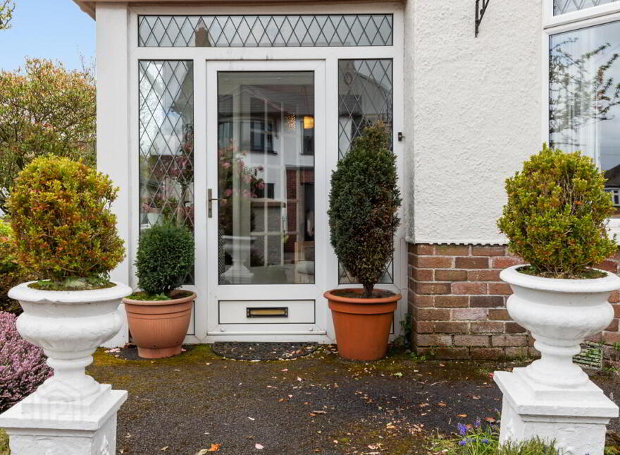 21 Thornhill Park, Belfast, BT5 7AR