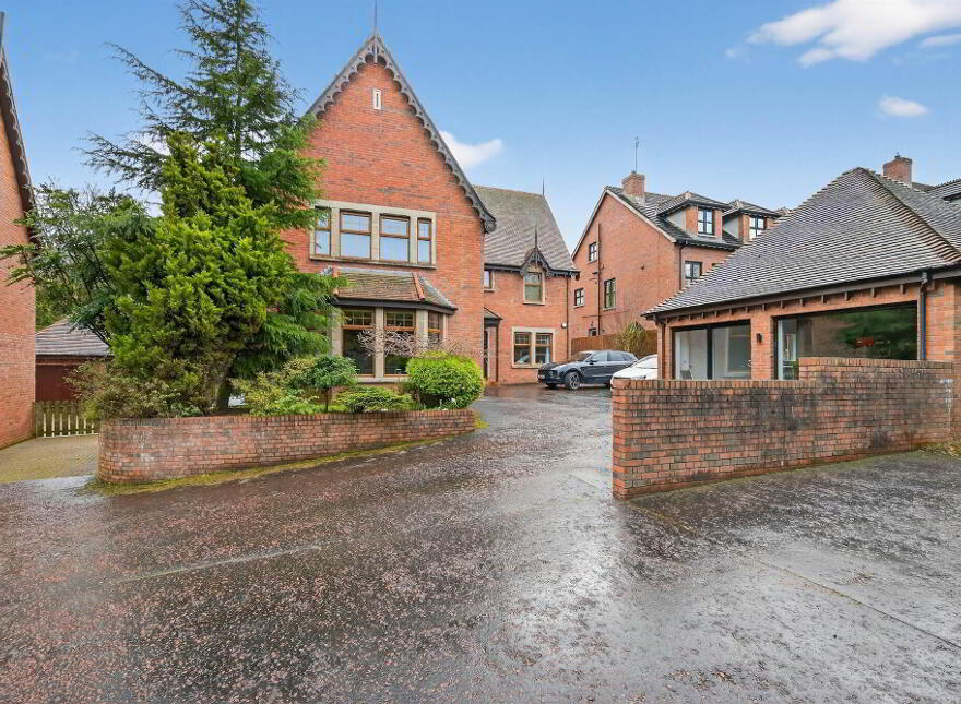 227 Bangor Road, Craigavad, Holywood, BT18 0JQ