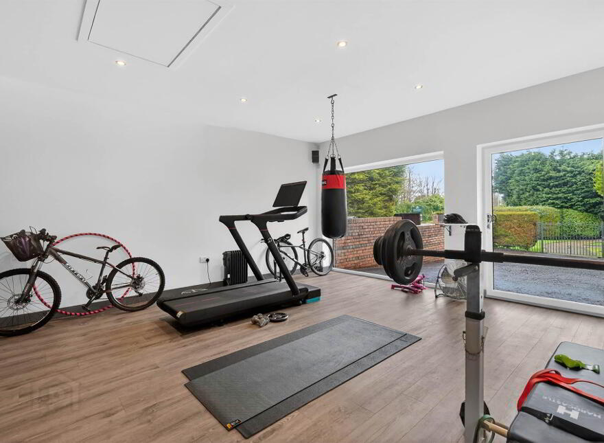 227 Bangor Road, Craigavad, Holywood, BT18 0JQ