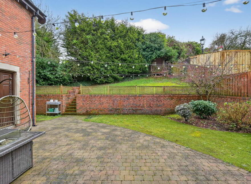 227 Bangor Road, Craigavad, Holywood, BT18 0JQ