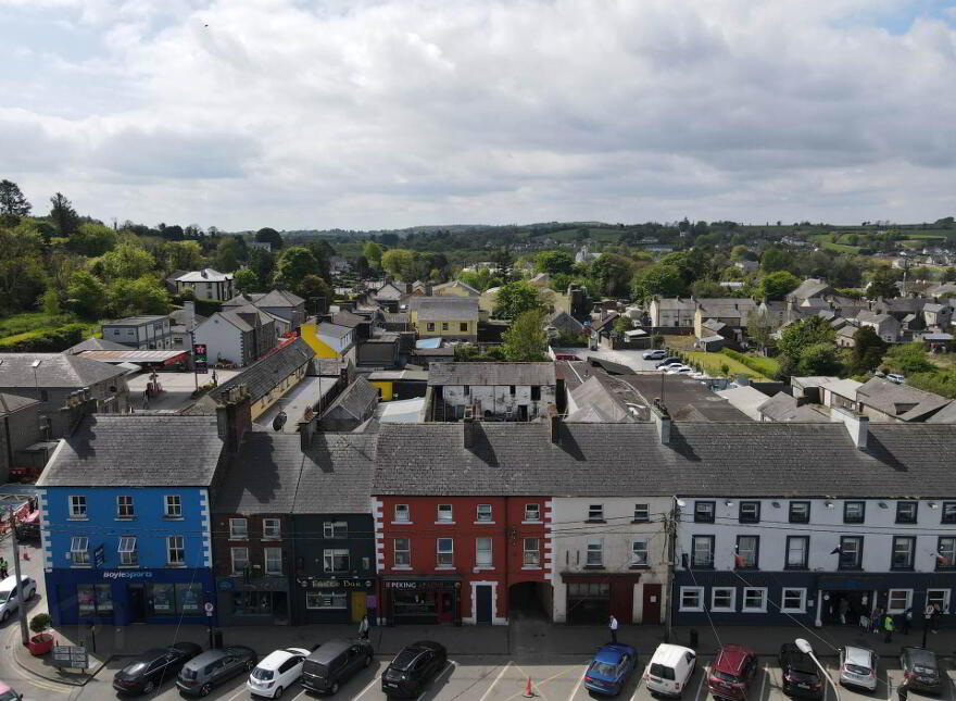 Peking Apache, Main Street, Bailieborough, A82T284