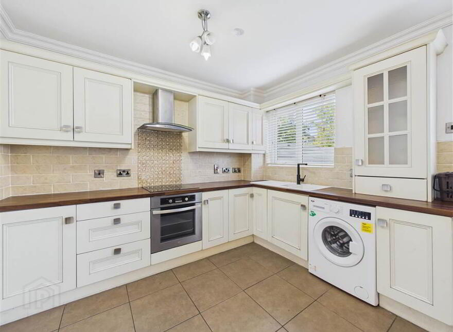 7A Thornhill Crescent, Belfast, BT17 0RH