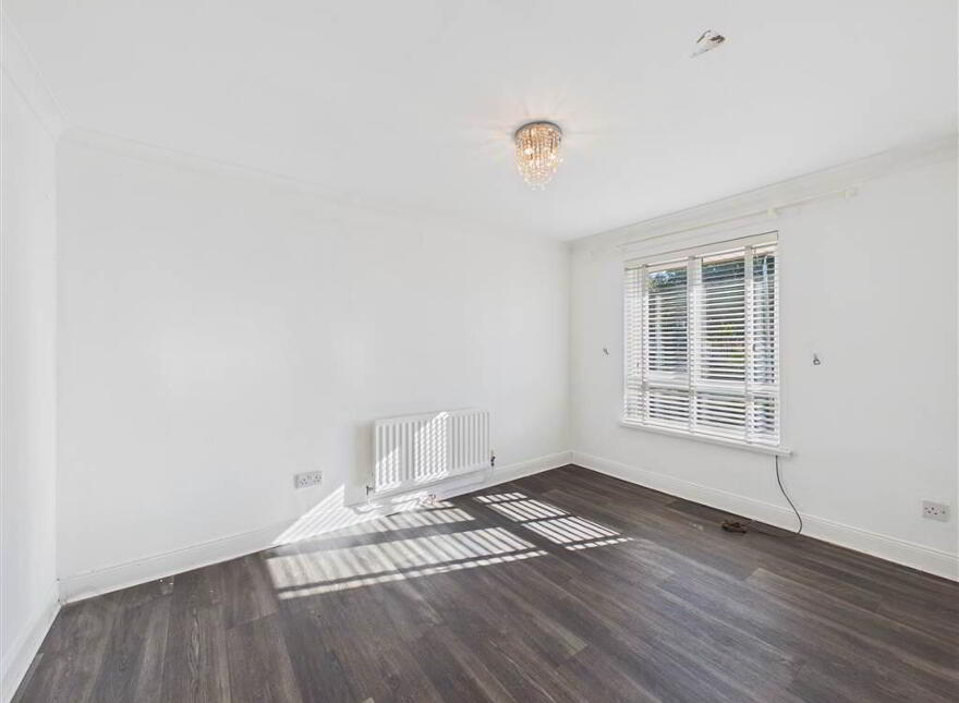 7A Thornhill Crescent, Belfast, BT17 0RH