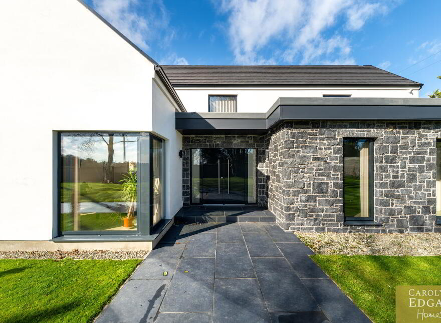 34 Wallace Hill Road, Killyleagh, Downpatrick, BT30 9SD